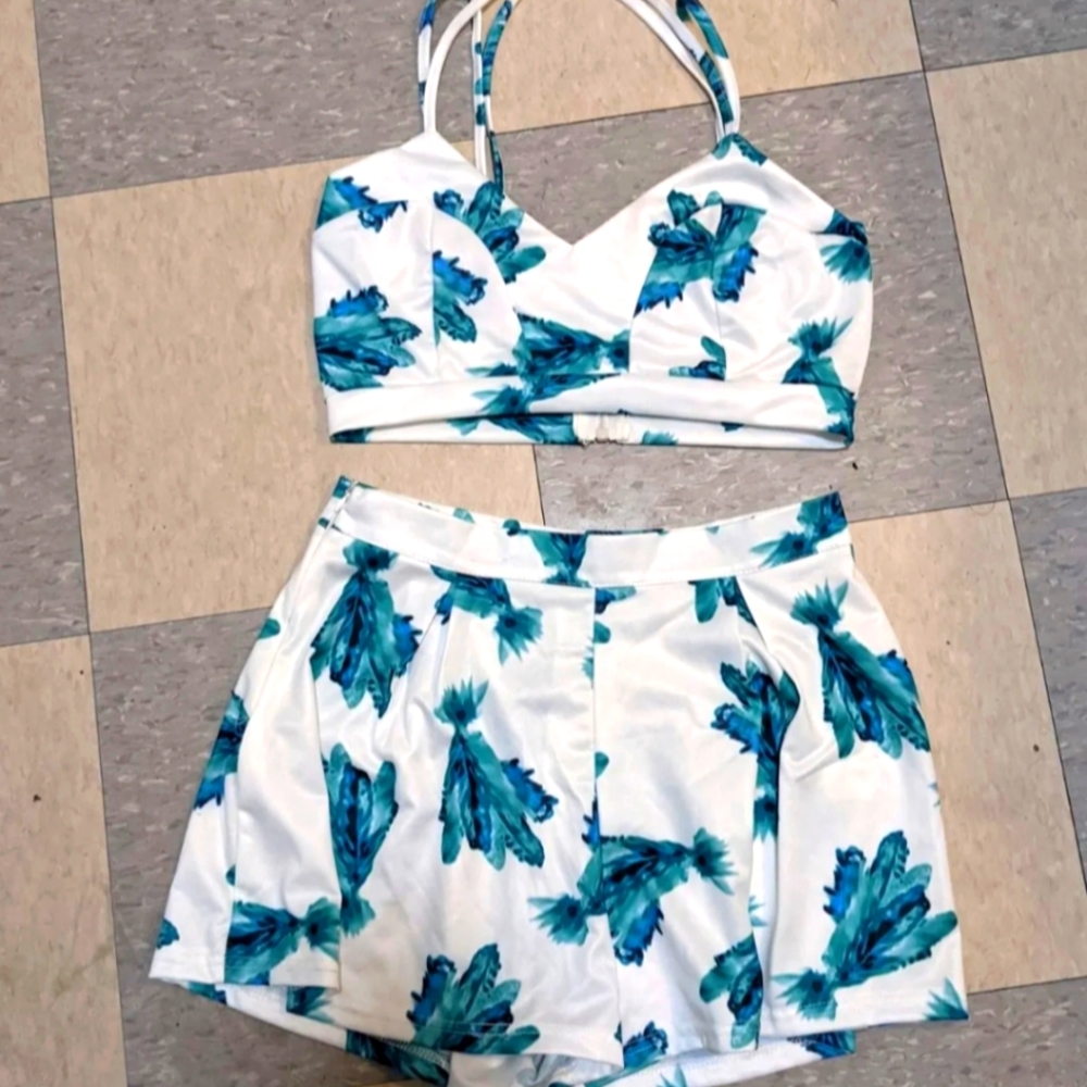 New Light Two Piece Outfit